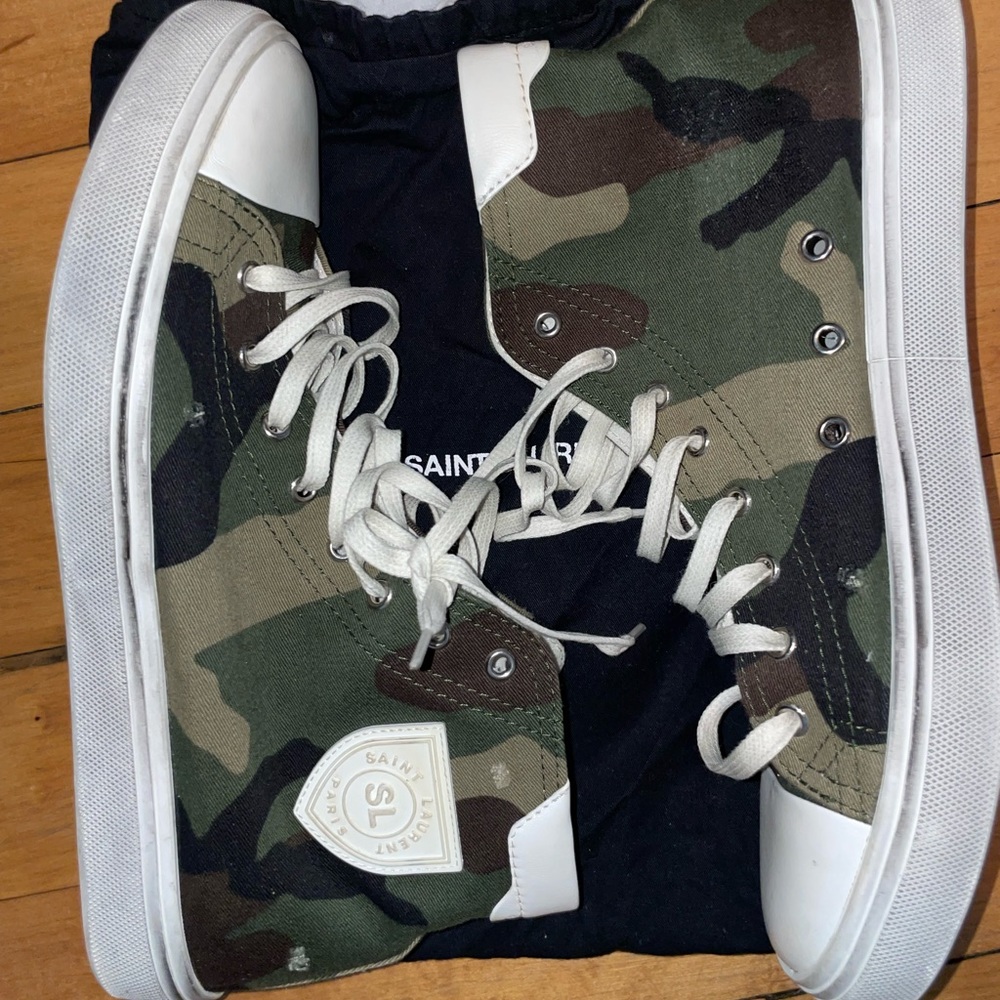 SAINT LAURENT SNEAKERS